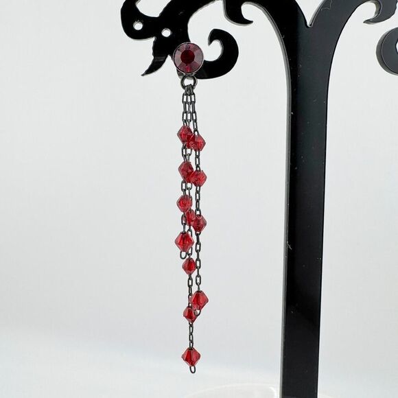 Vintage Dangle Earrings Red Beads Retro Glamour Gatsby Elegant Vampire - Picture 4 of 8